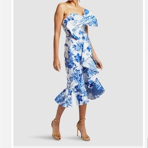 Mestiza cocktail dress, size 4, blue and white floral with bow detail